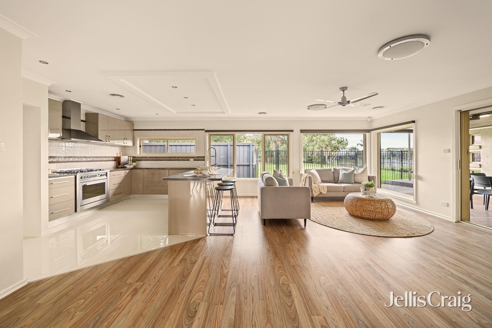 1 Salmon Bay, Patterson&nbsp;Lakes image 5