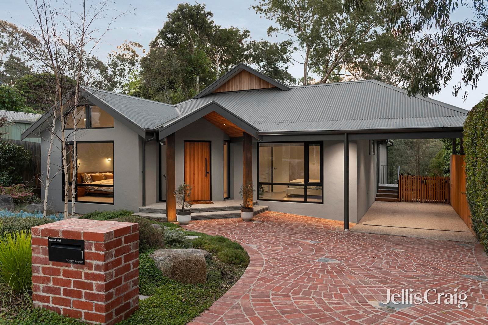 1 Sandra Avenue, Eltham image 2