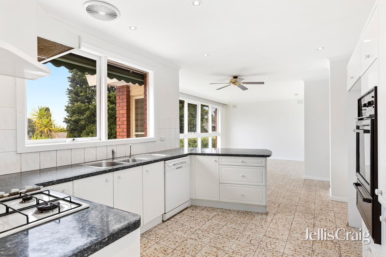 1 Sean Close, Wheelers&nbsp;Hill image 3