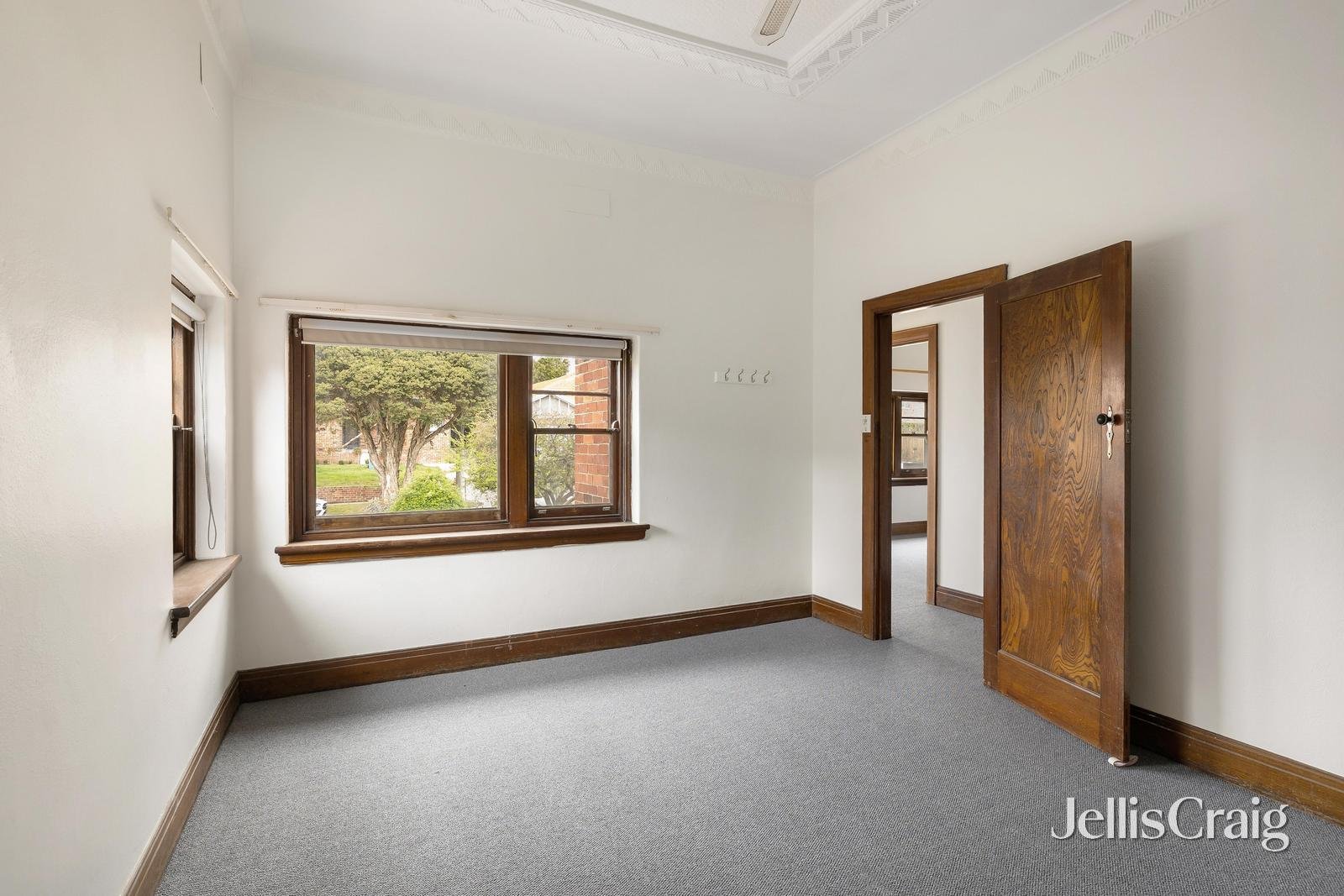 1 Shepreth Street, Surrey Hills image 5