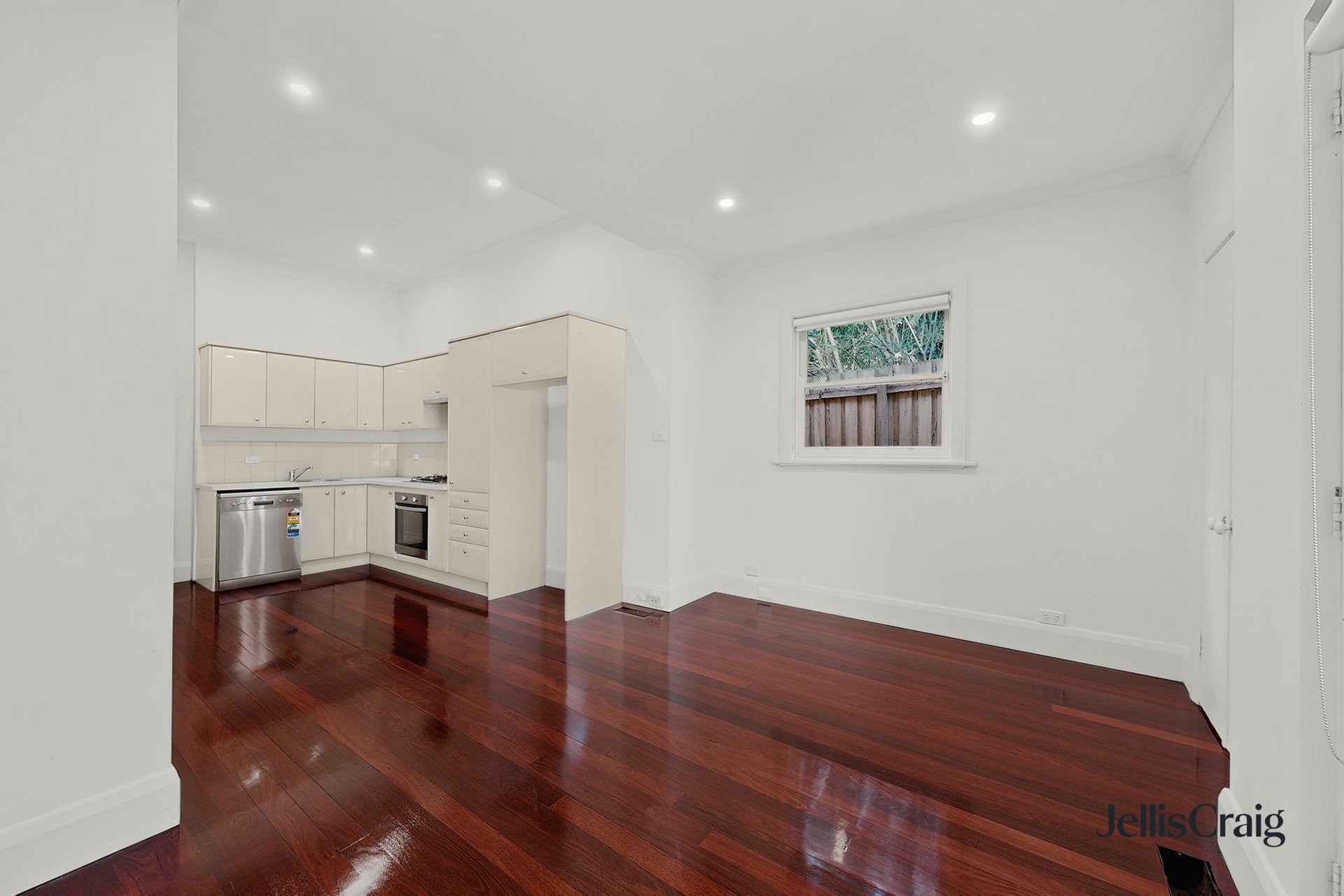 1 Shoobra Rd, Elsternwick image 6