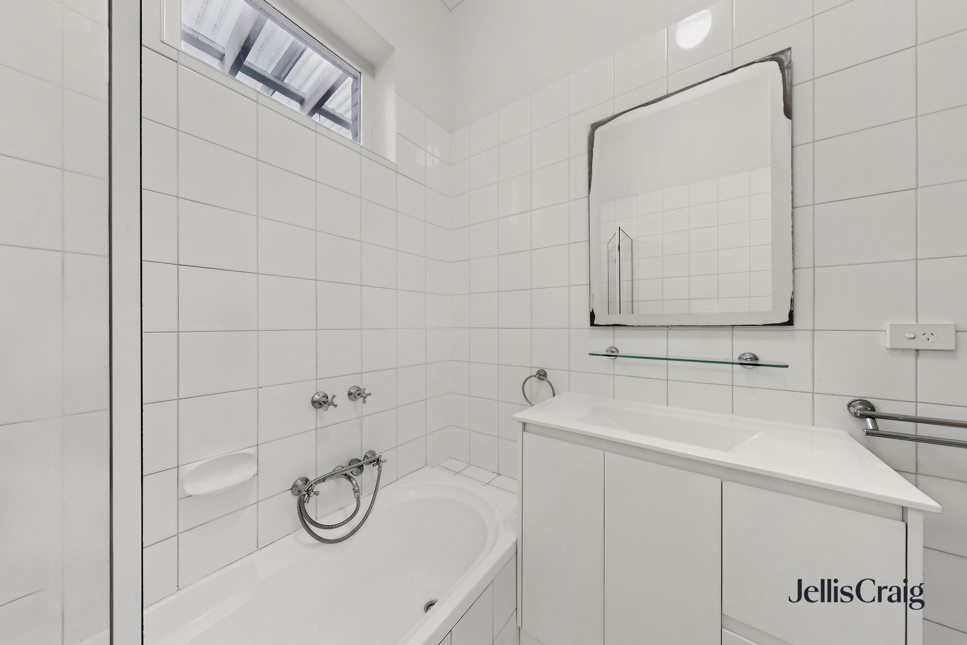 1 Shoobra Rd, Elsternwick image 8