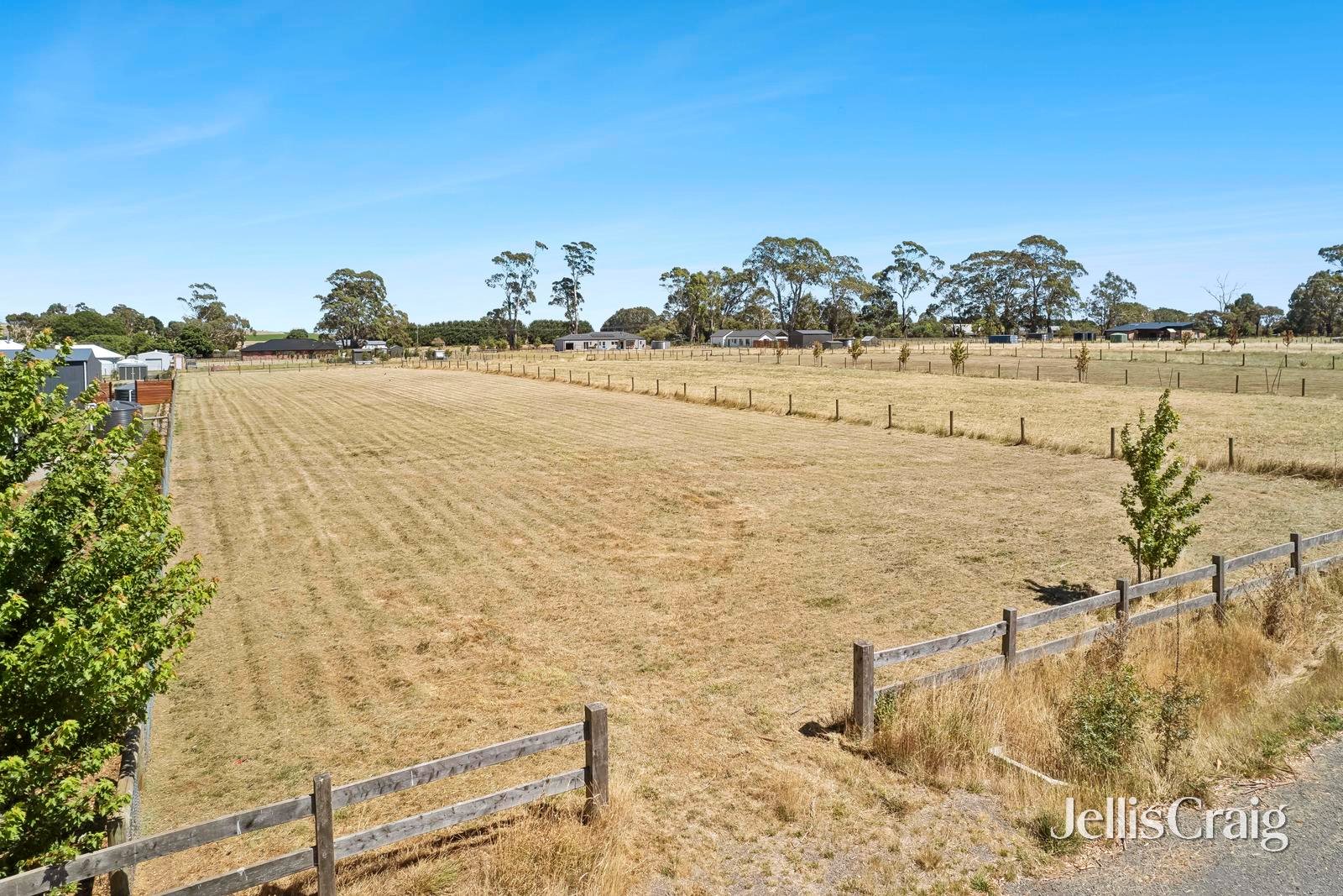 1 Spring Street, Glenlyon image 3