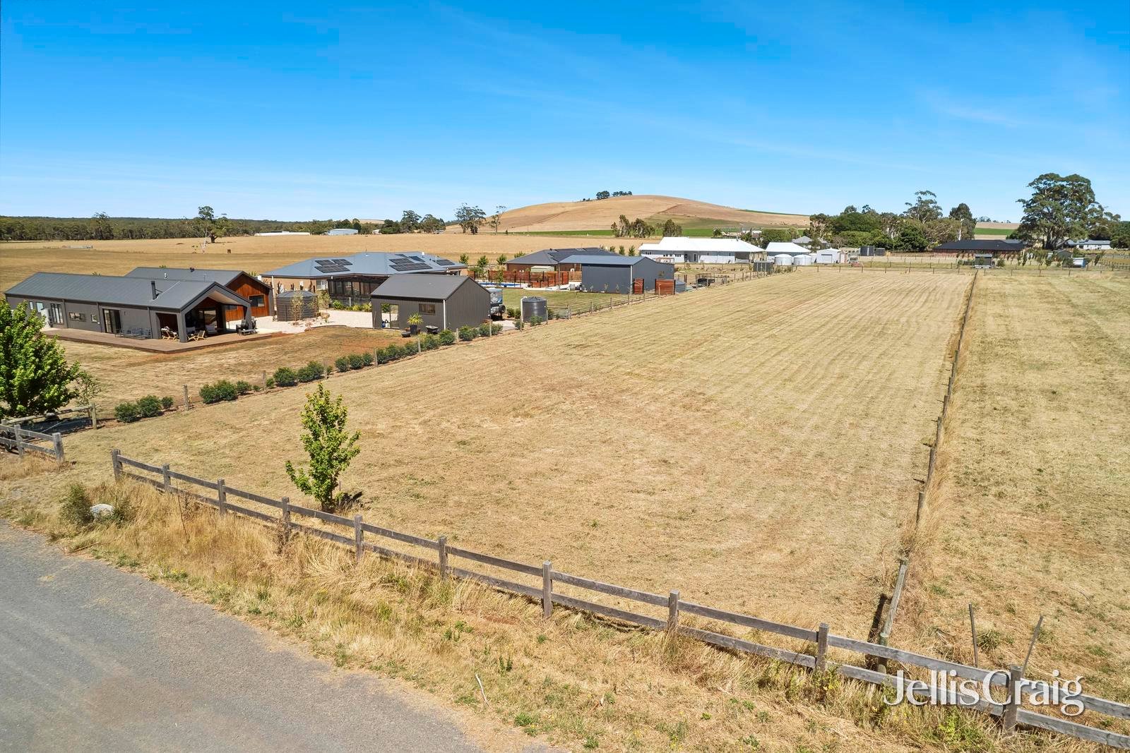 1 Spring Street, Glenlyon image 4