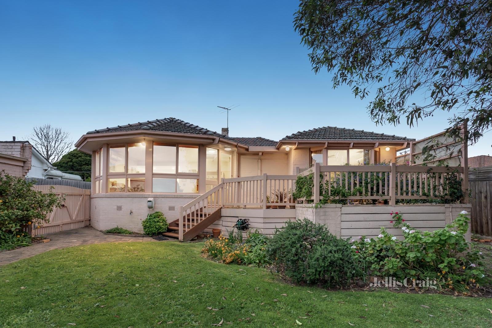 1 St Albans Street, Mount Waverley image 13