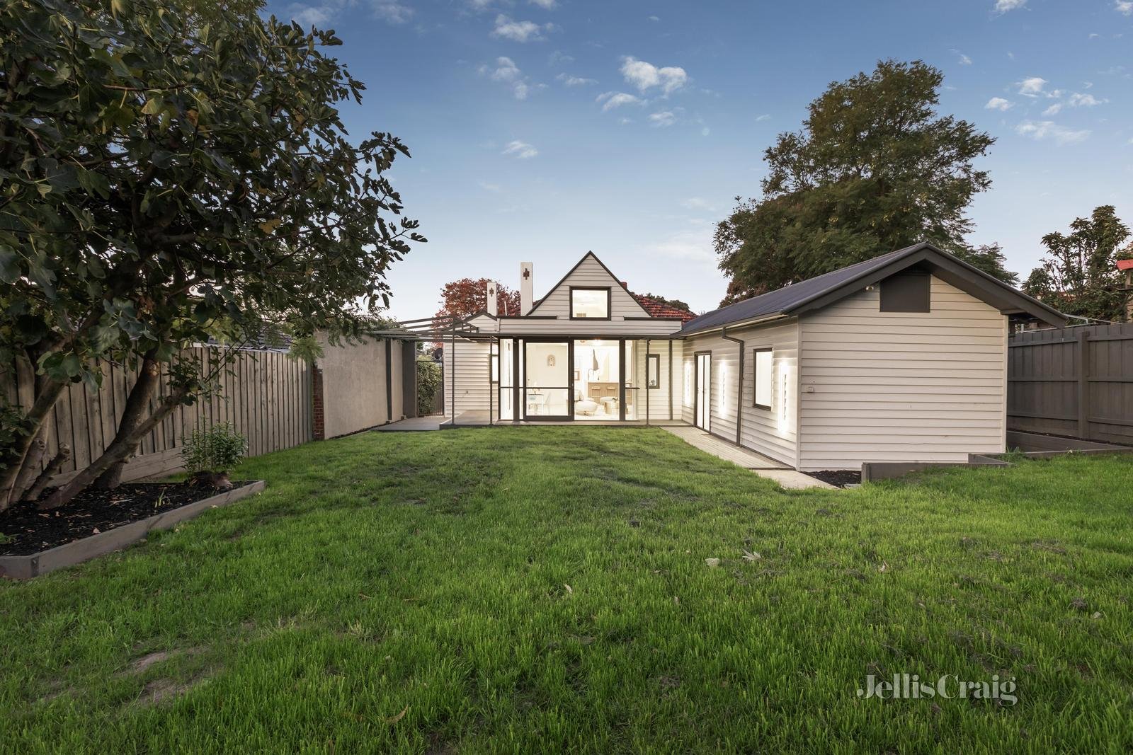 1 Station Street, Kew East image 14