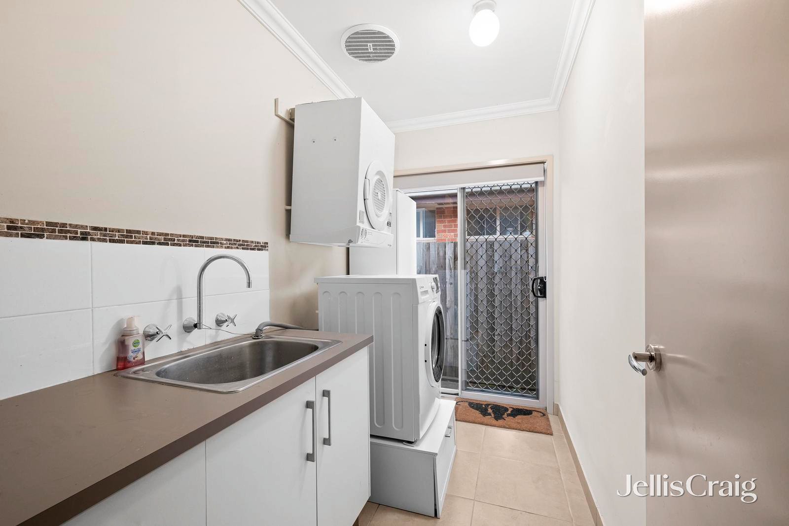 1 Steel Street, Healesville image 16
