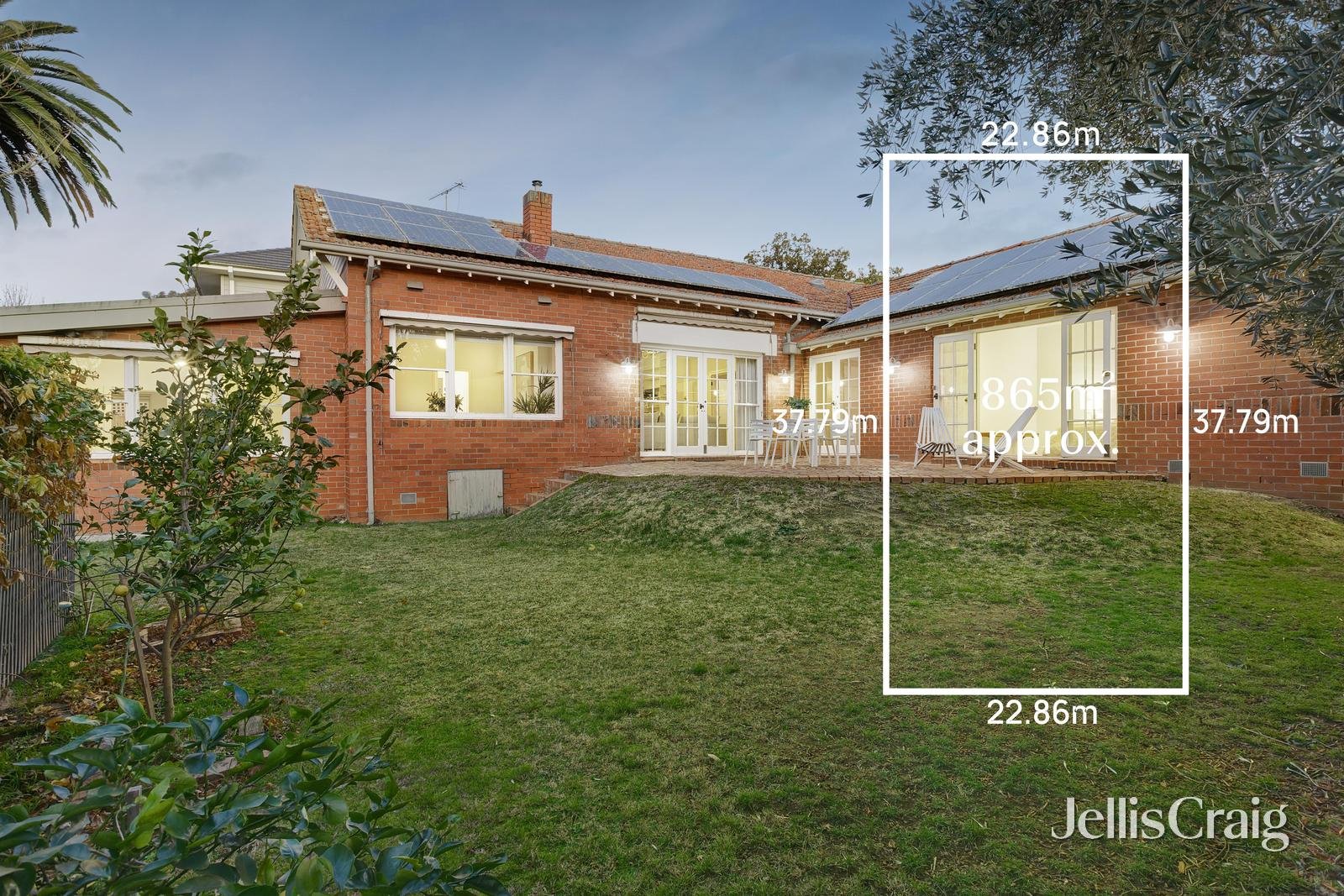 1 Stonehaven Avenue, Malvern East image 2
