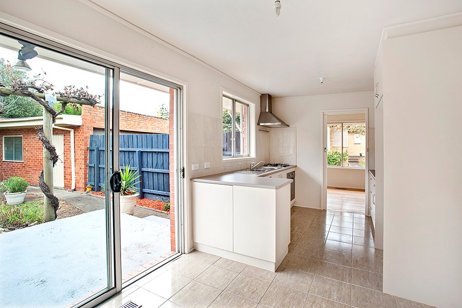 1 Stradbroke Crescent, Mulgrave image 3