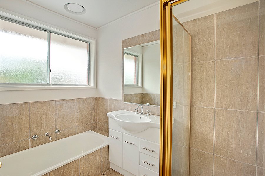 1 Stradbroke Crescent, Mulgrave image 5