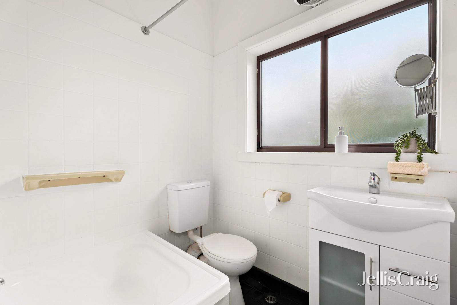 1 Sturdee Street, Ascot Vale image 8