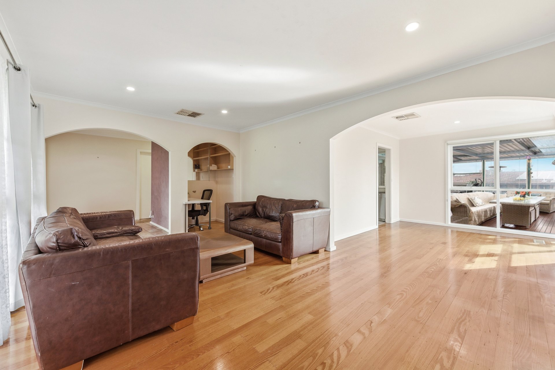 1 Sutherland Court, Mulgrave image 2