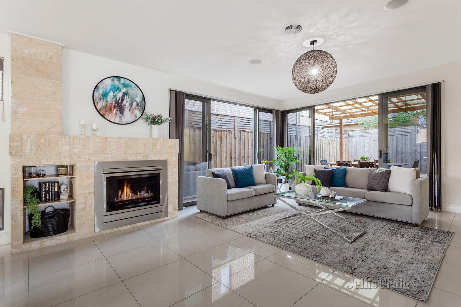 1 Sutton Court, Glen Waverley image 4