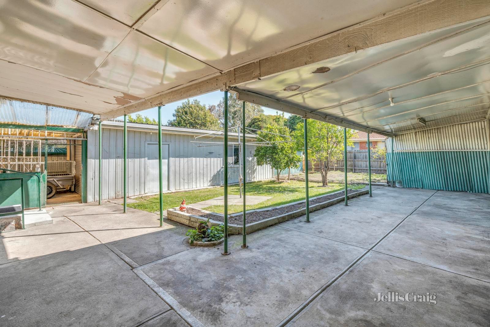 1 Sylvan Grove, Pascoe Vale image 12