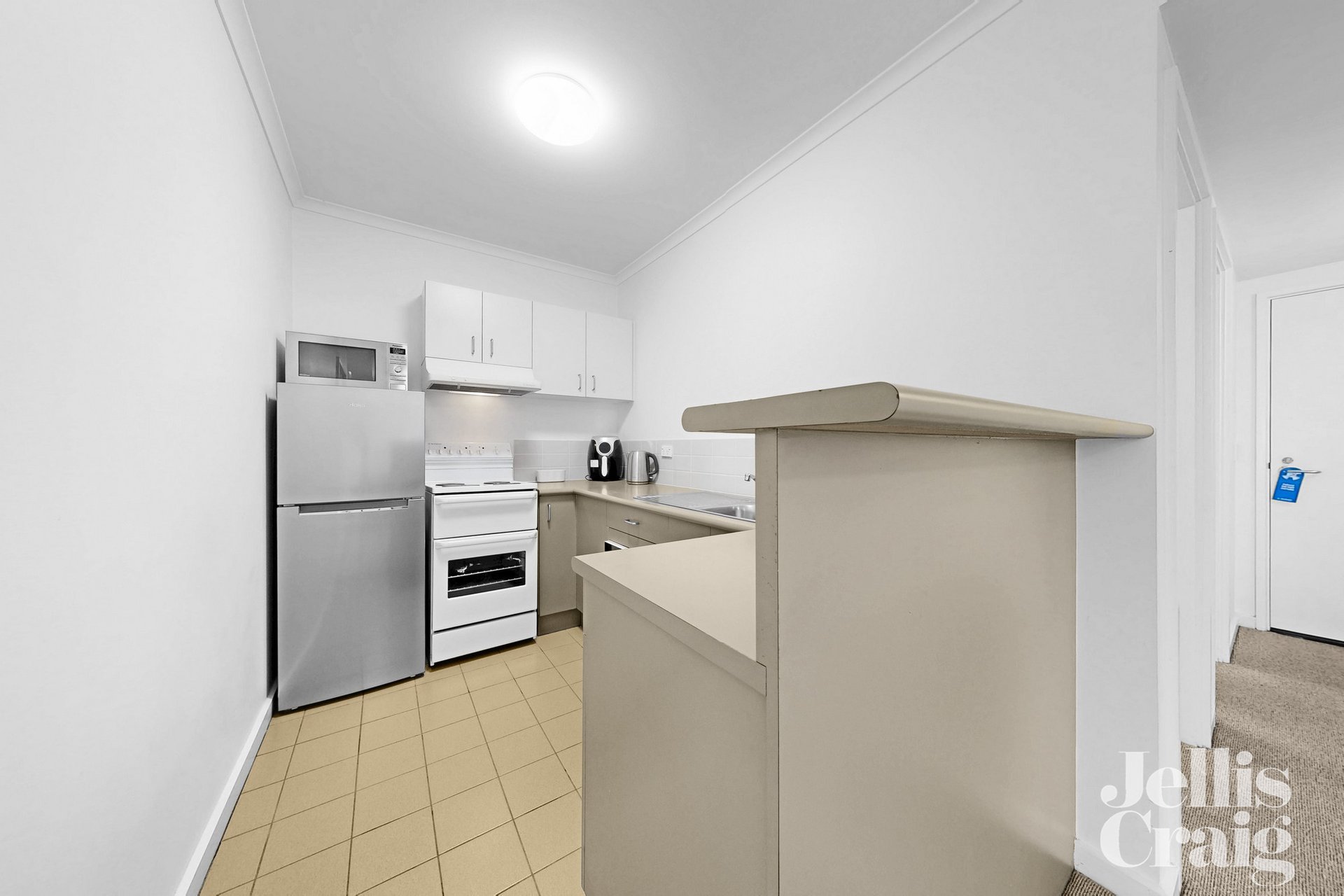 1 Syme Street, Williamstown image 7