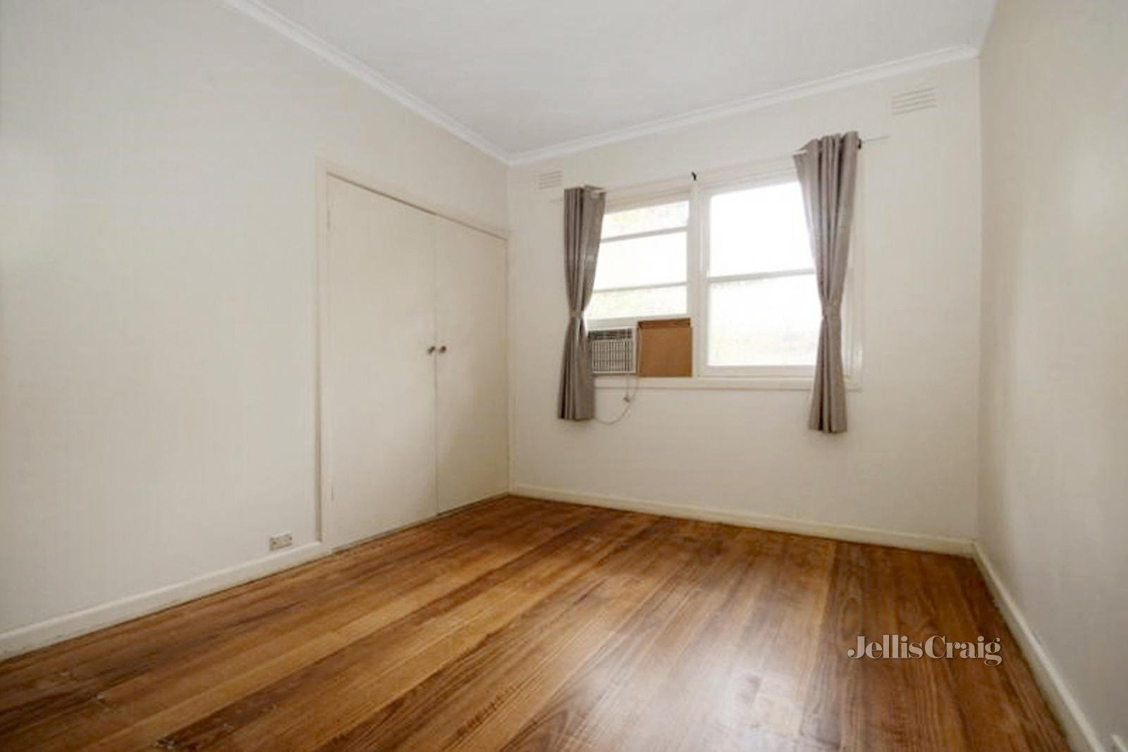 1 Talbot Road, Mount Waverley image 6