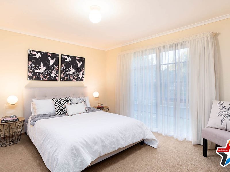 1 Tallarook Court, Croydon Hills image 11