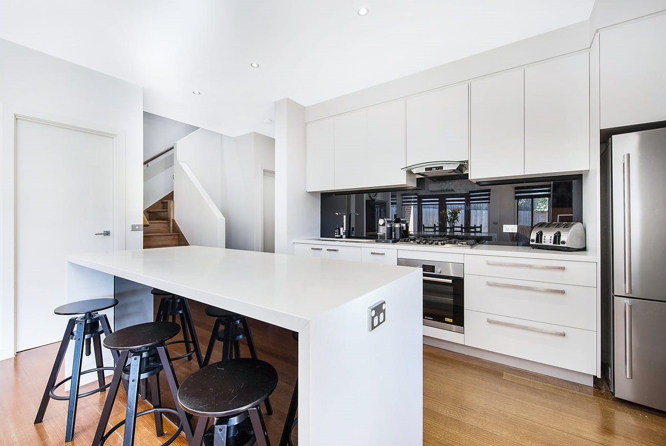 1 Tevelton Lane, Surrey&nbsp;Hills image 3