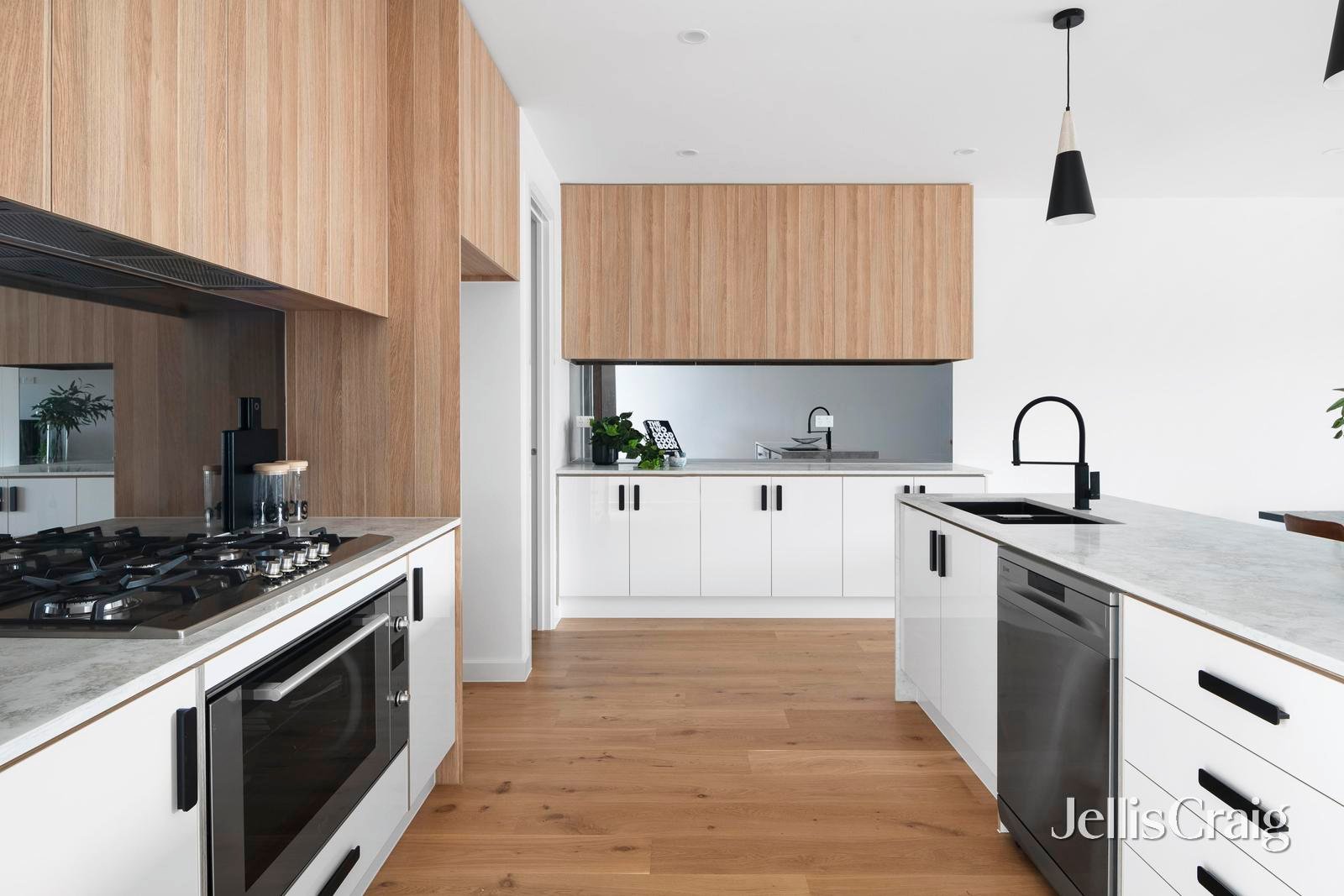 1 The Crescent, Ascot Vale image 6