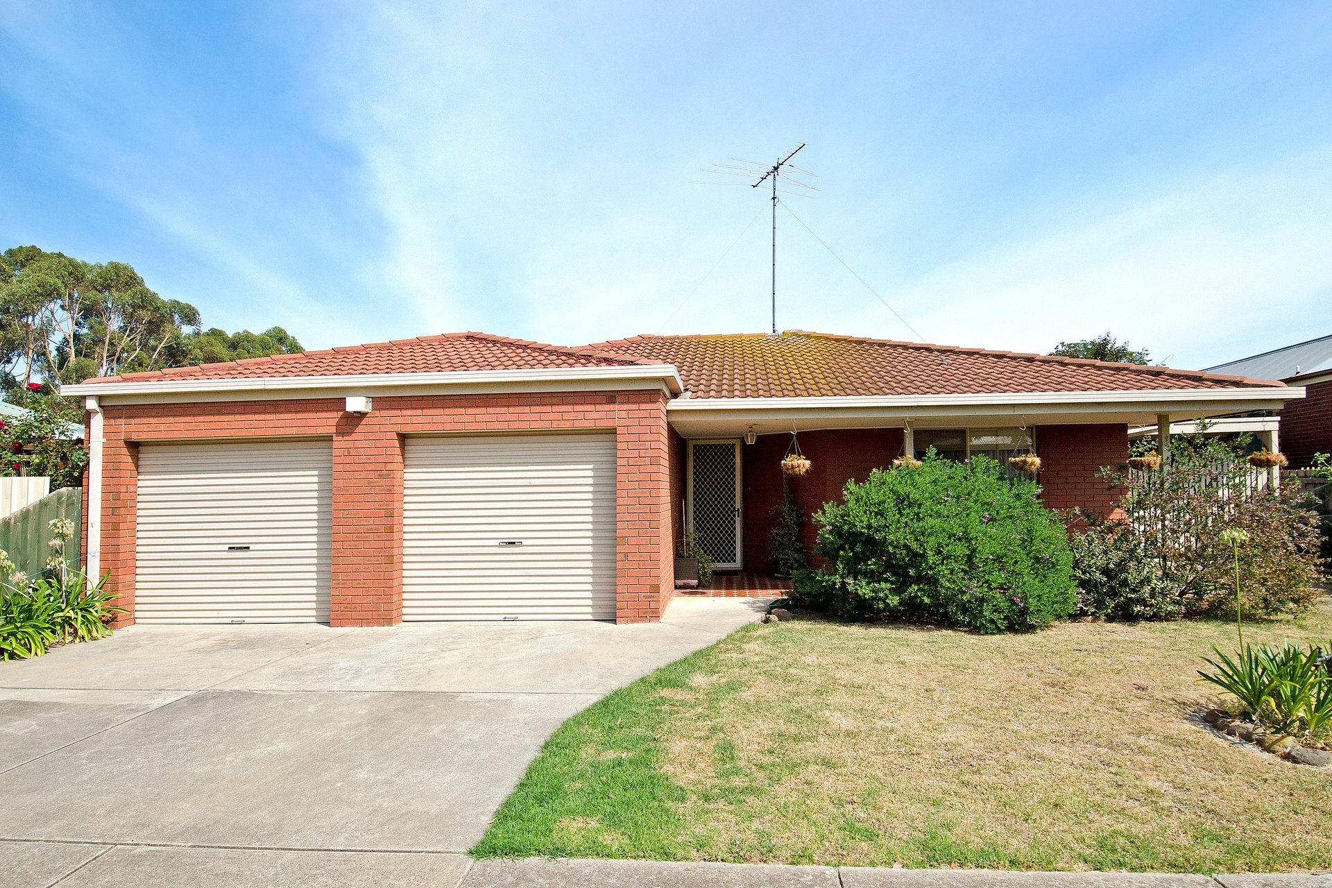 1 The Esperance, Lara image 10