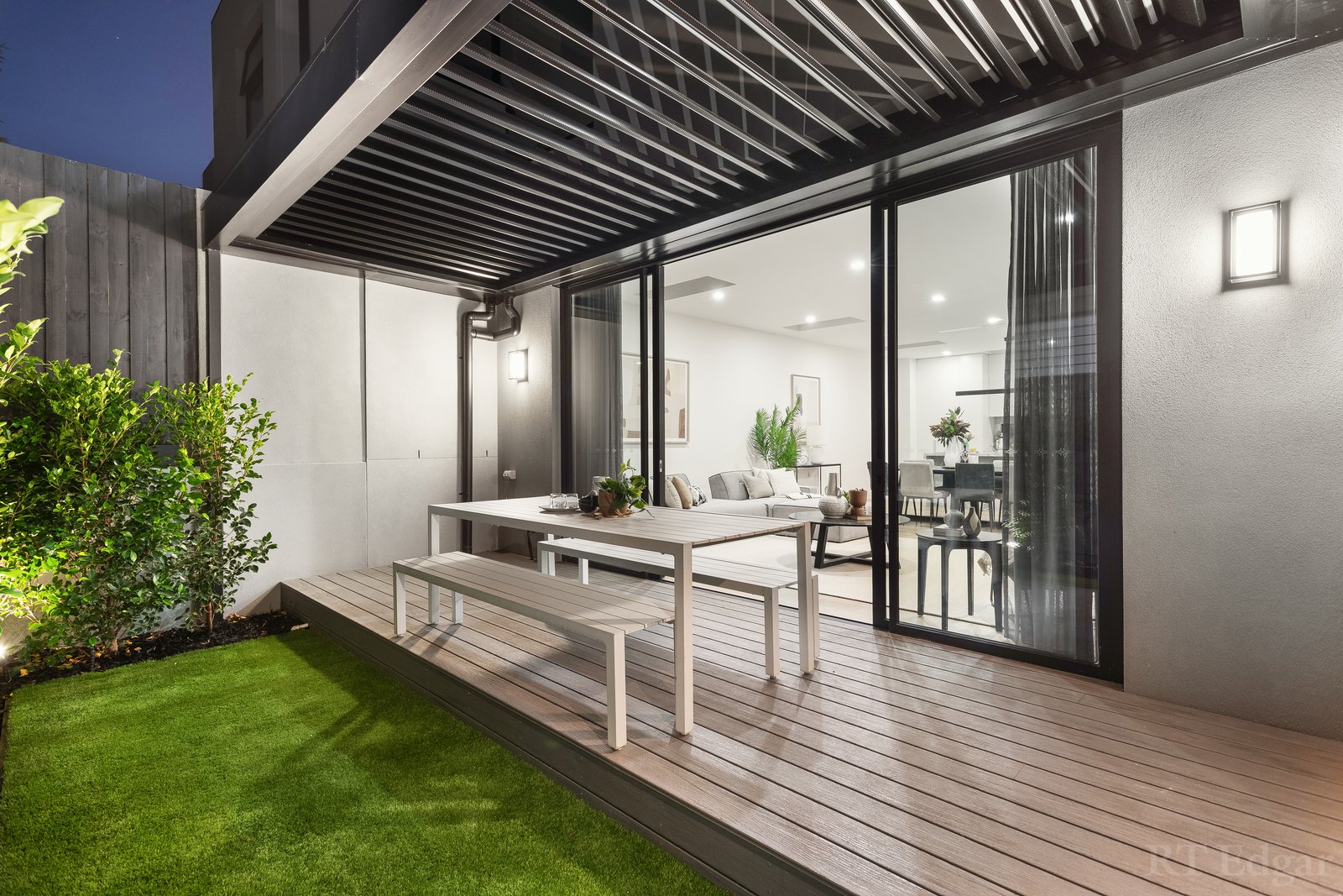 Property Gallery Thumbnail 6