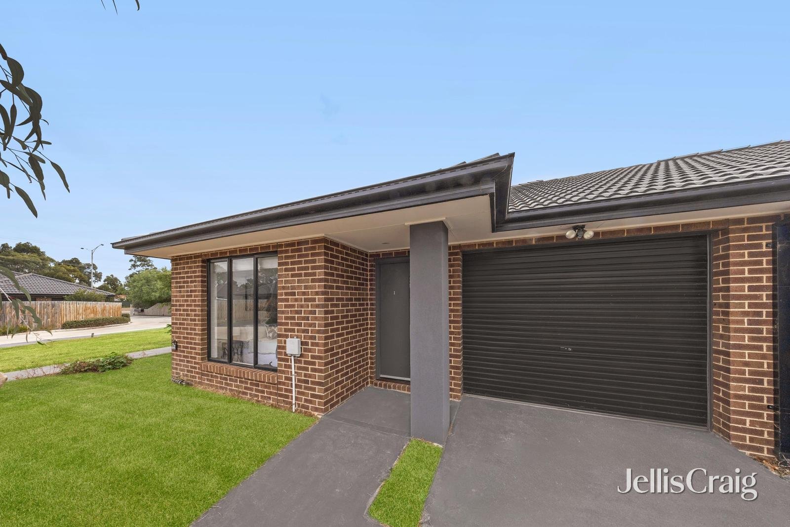1 Toohey Close, Melton&nbsp;South image 1