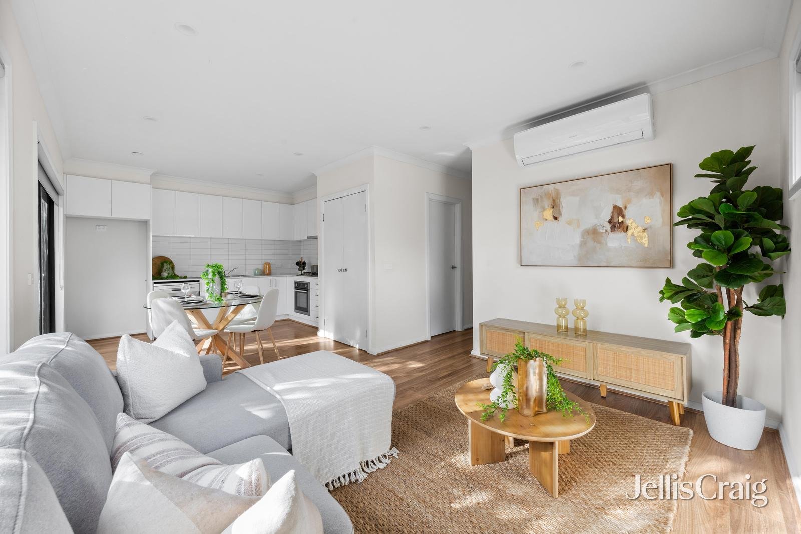 1 Toohey Close, Melton&nbsp;South image 2