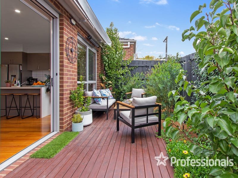 1 Tools Close, Kilsyth image 3