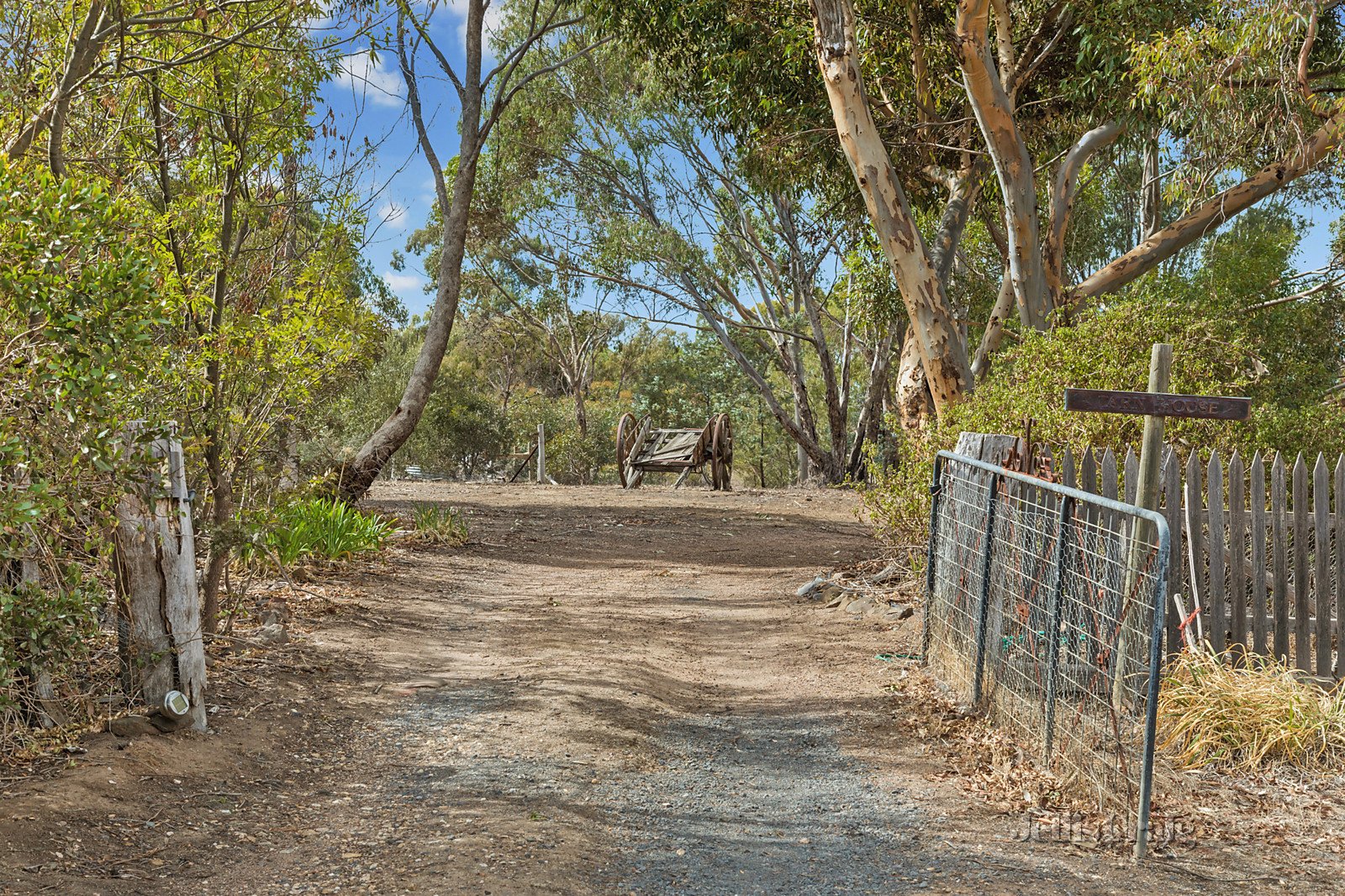 1 Treloars Lane, Maldon image 8