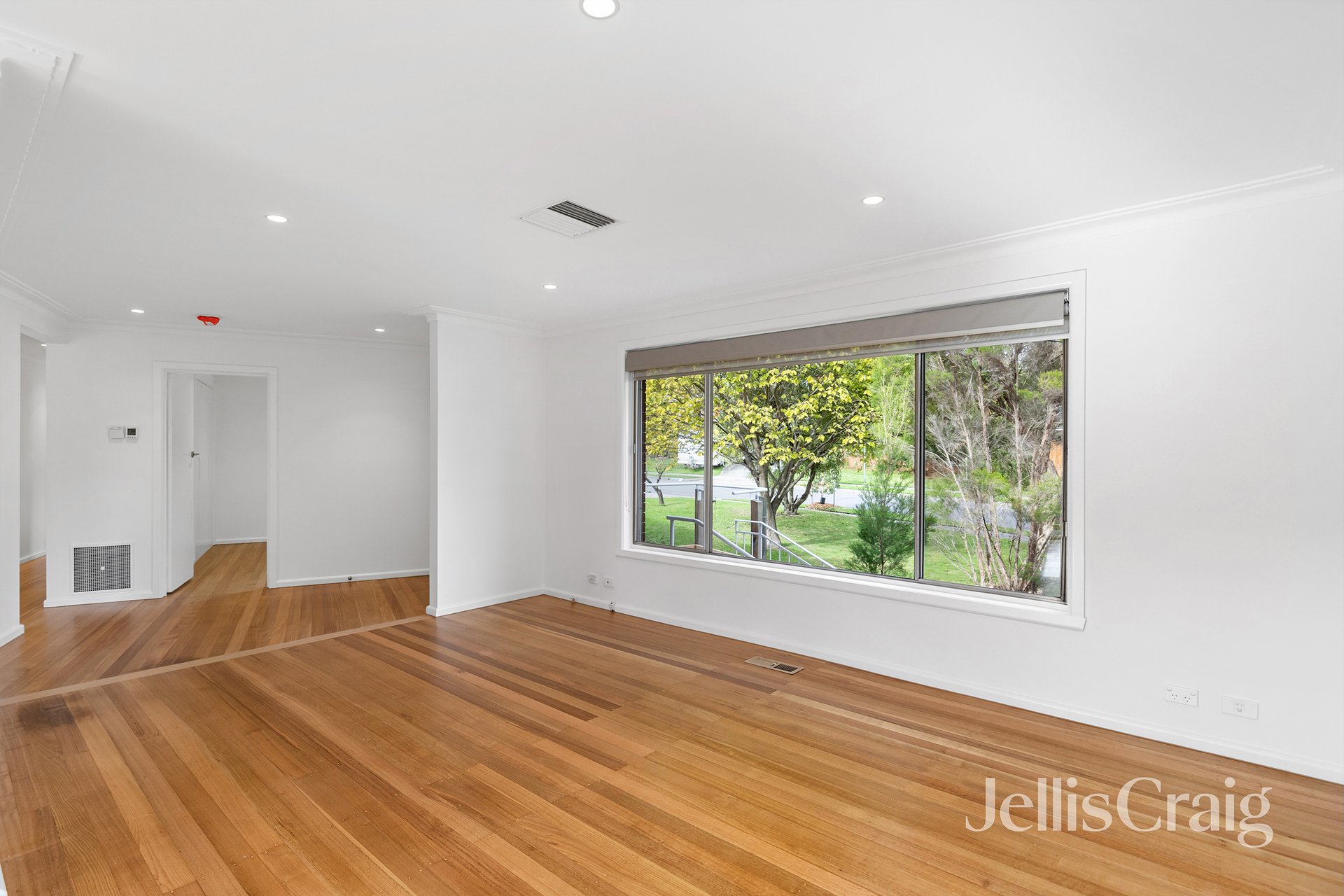 1 Tuckfield Court, Macleod image 4