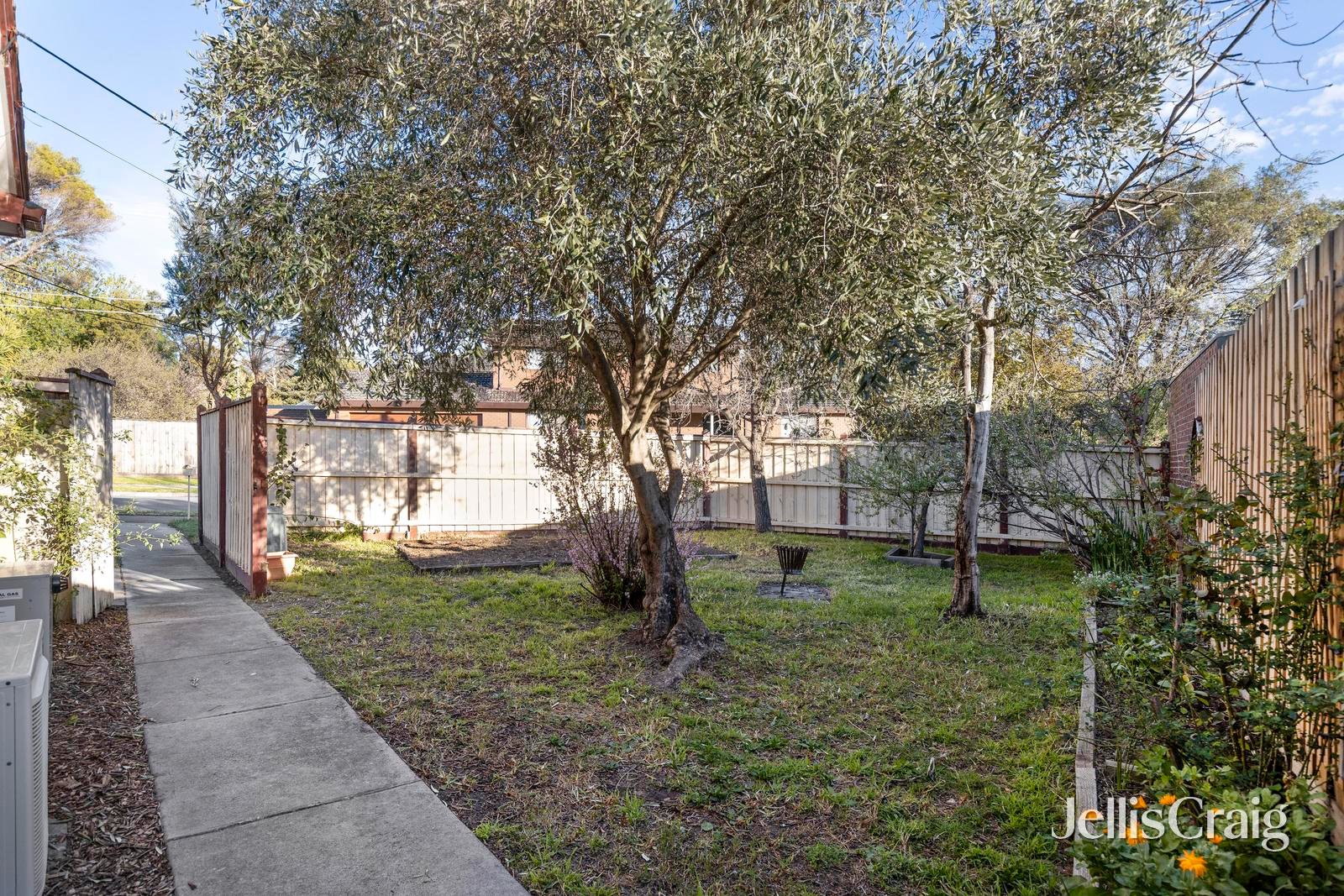 1 Tuckfield Court, Macleod image 17