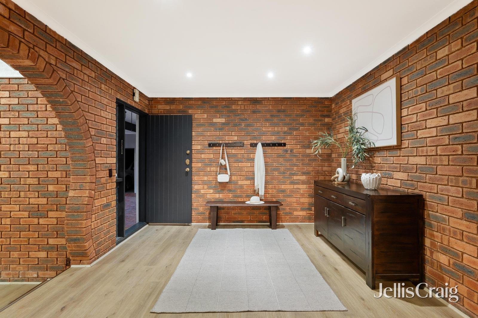 1 Upton Court, Ringwood image 4
