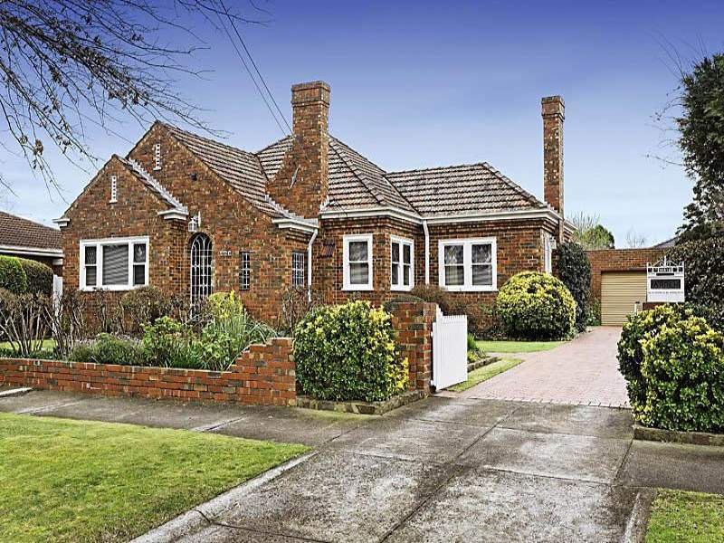 1 Venice Street, Box Hill South image 1