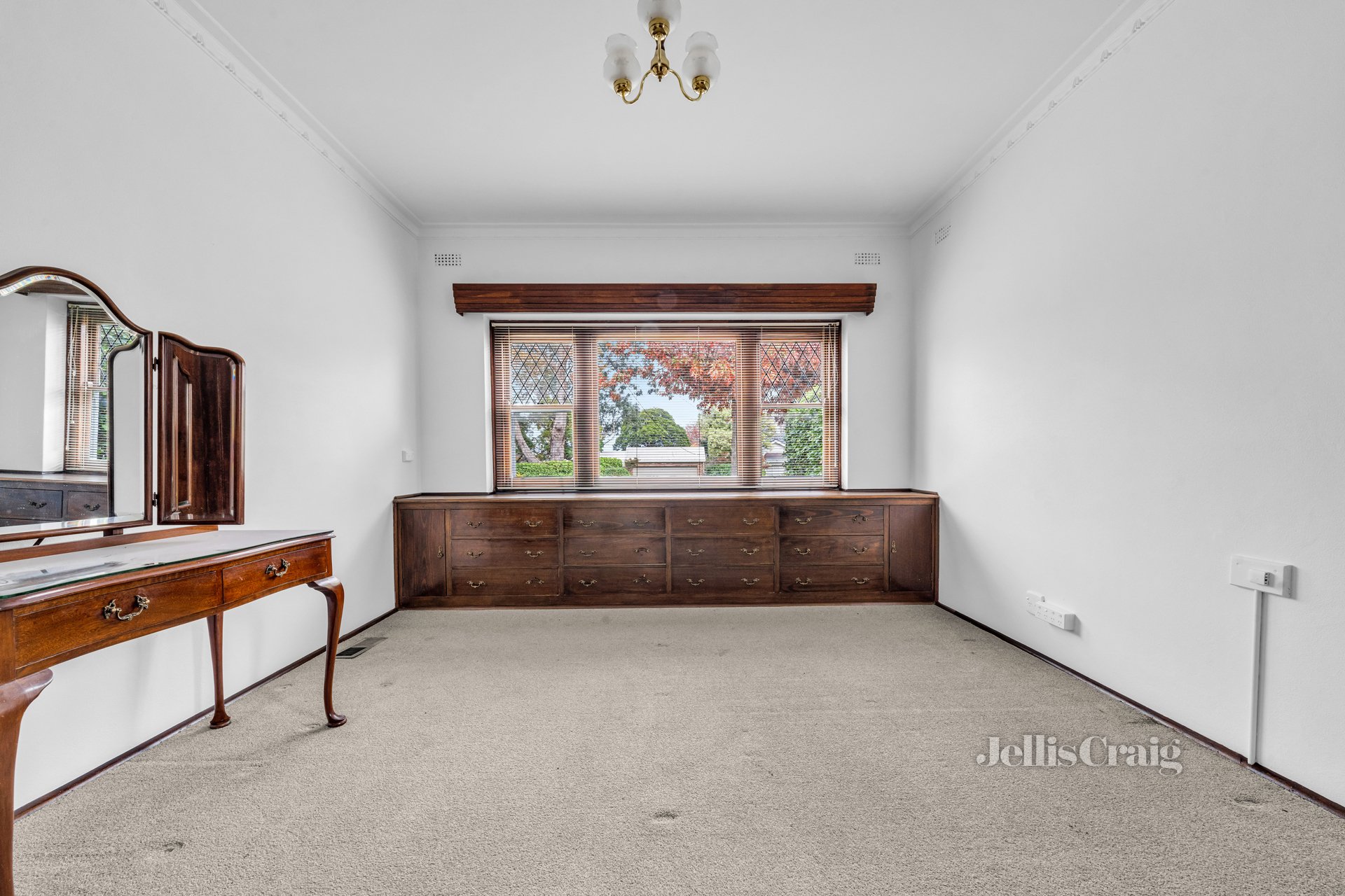 1 Venice Street, Box Hill South image 9