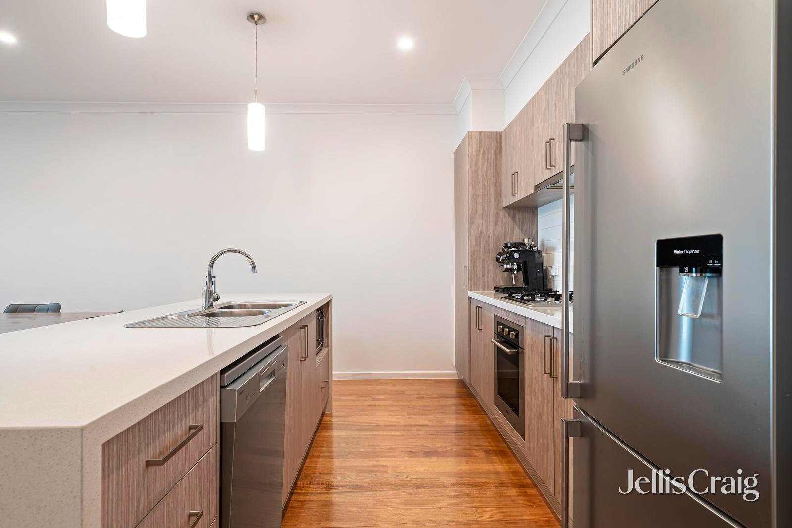 1 Ventral Walk, Mooroolbark image 2