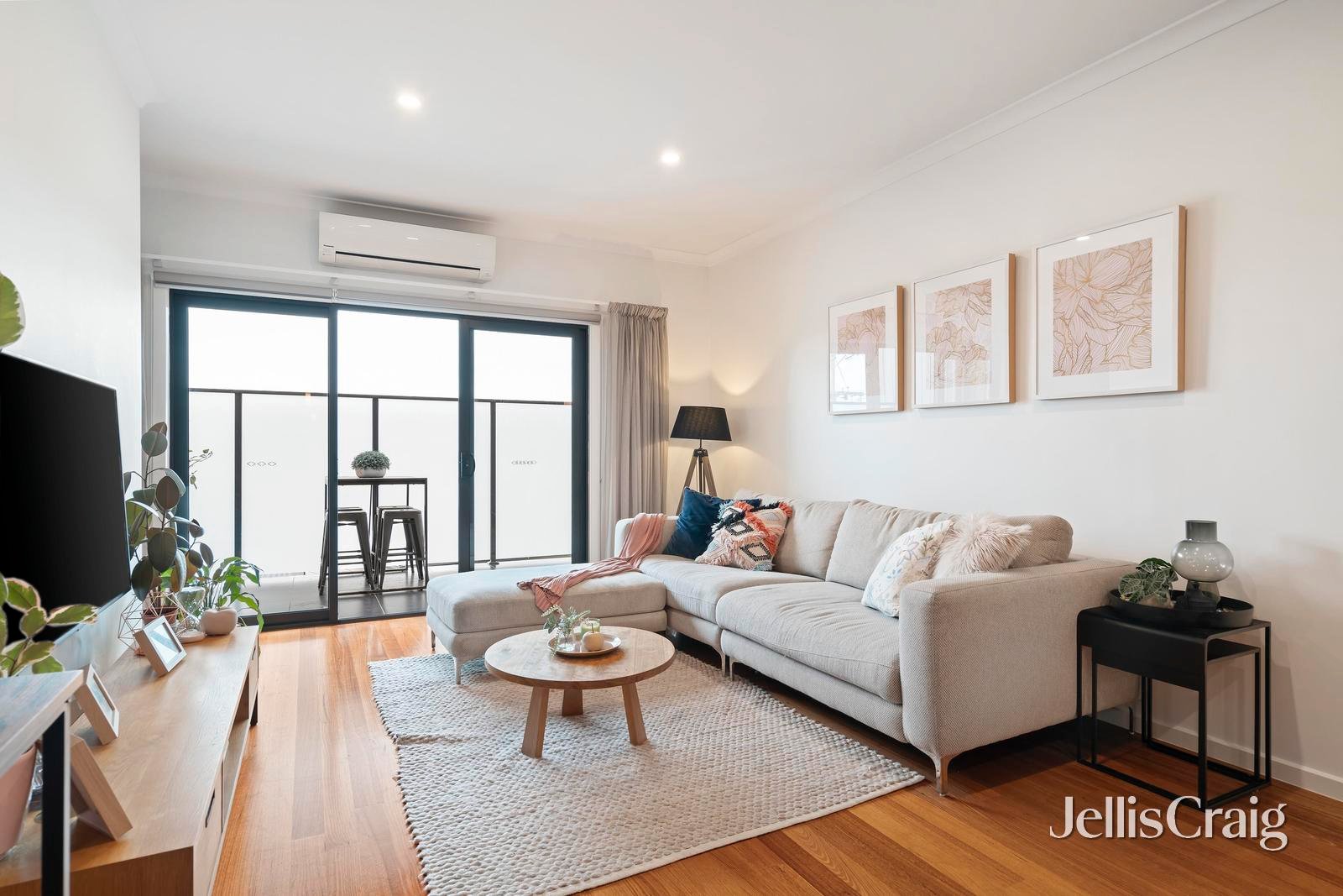 1 Ventral Walk, Mooroolbark image 5