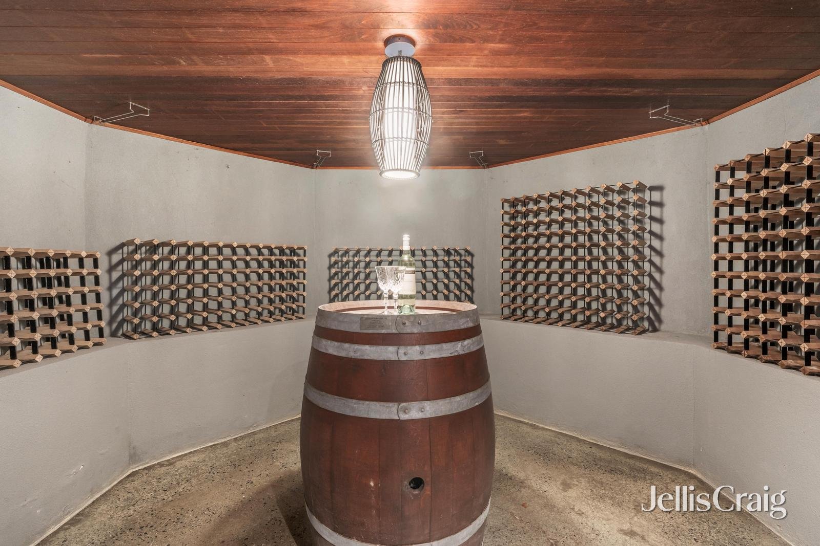 1 Victoria Close, Eltham image 7