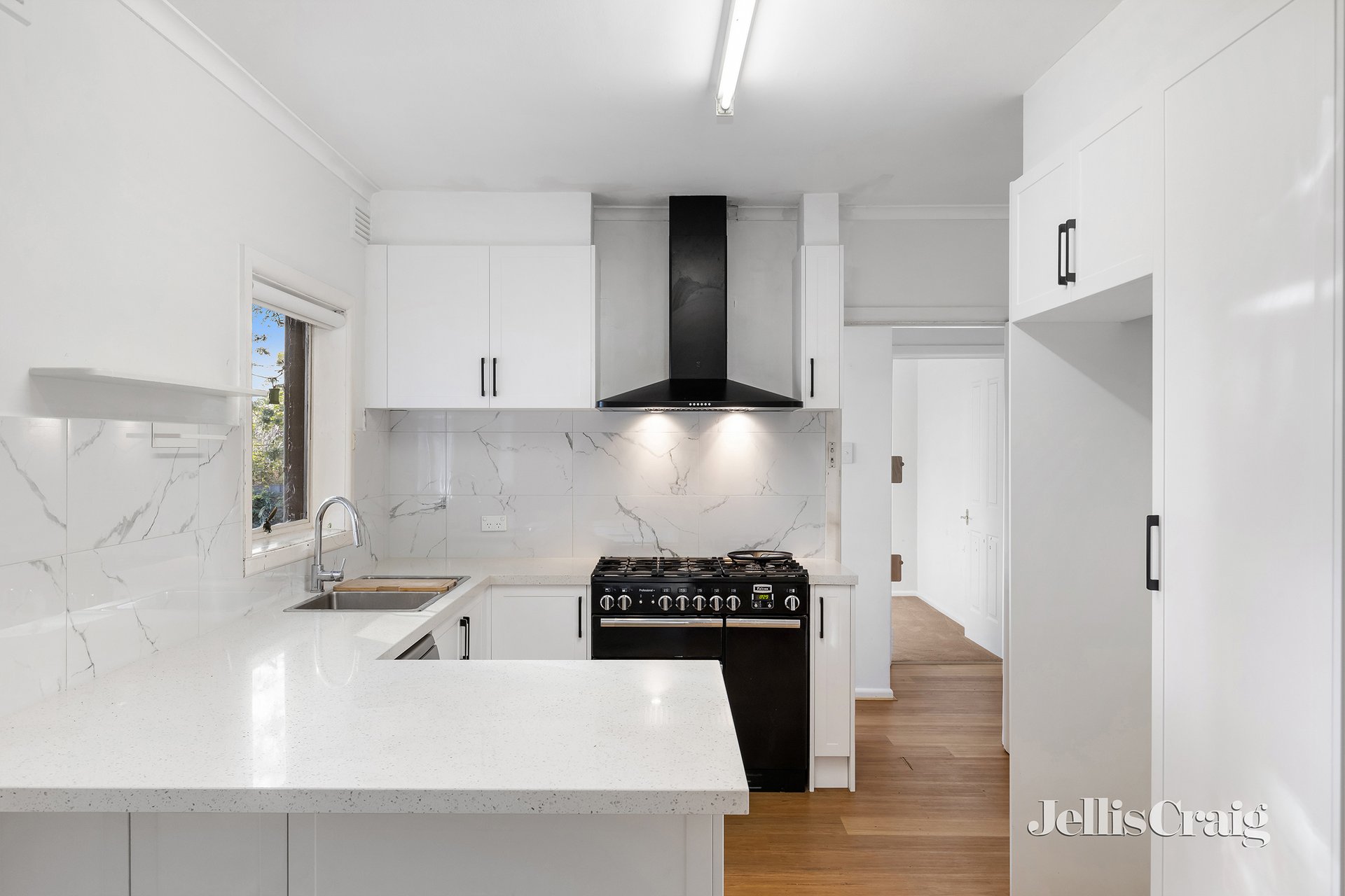 1 View Hill Crescent, Eltham image 2