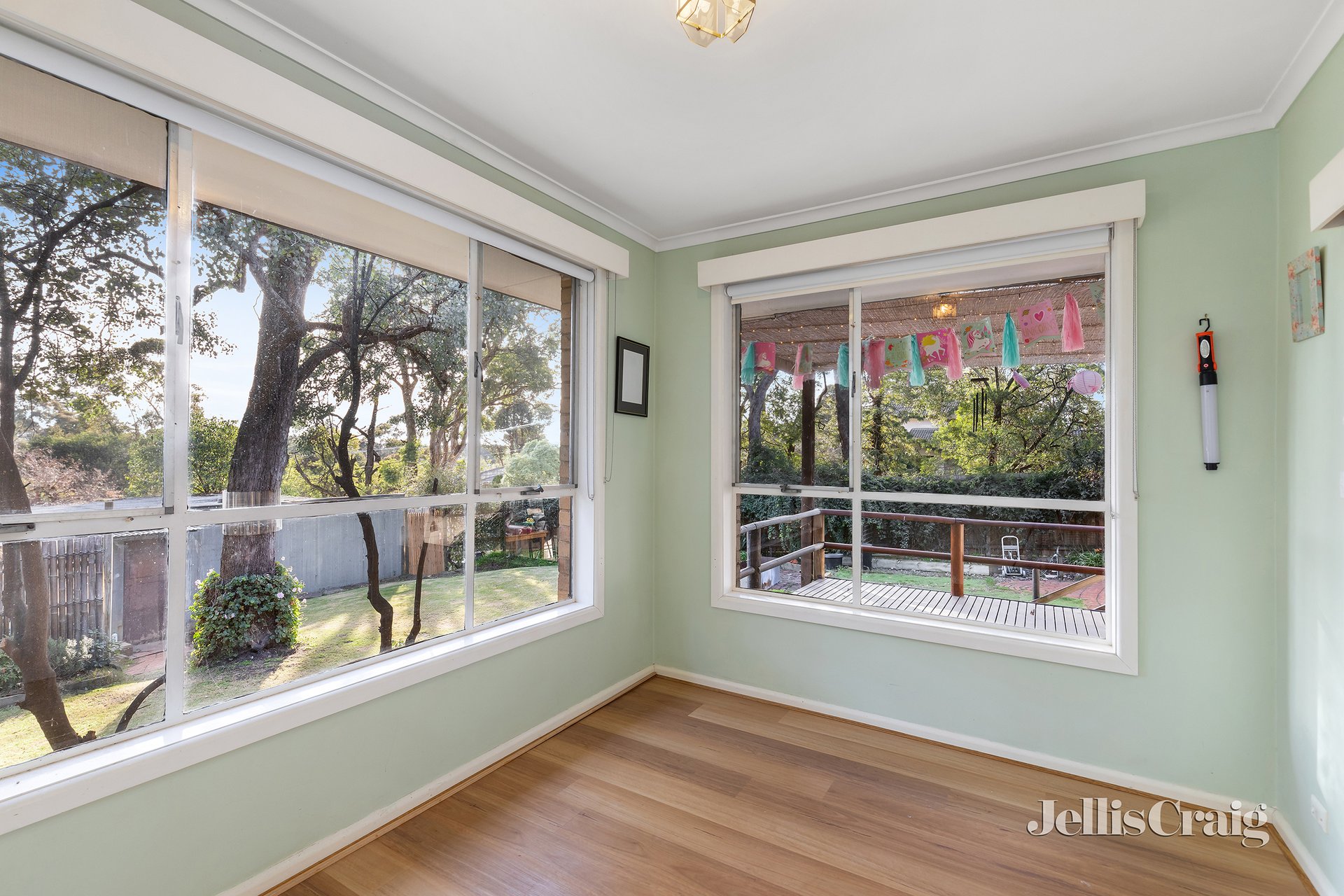 1 View Hill Crescent, Eltham image 5