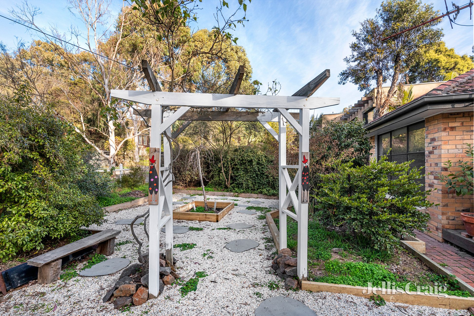 1 View Hill Crescent, Eltham image 12