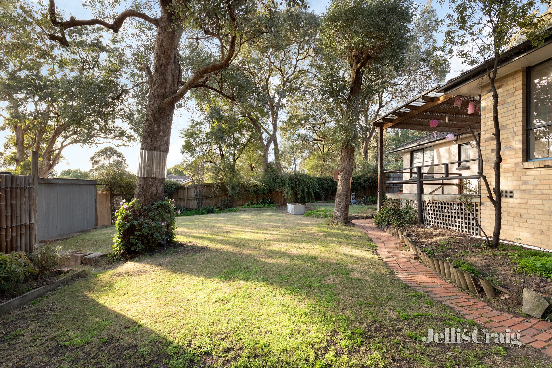 1 View Hill Crescent, Eltham image 13