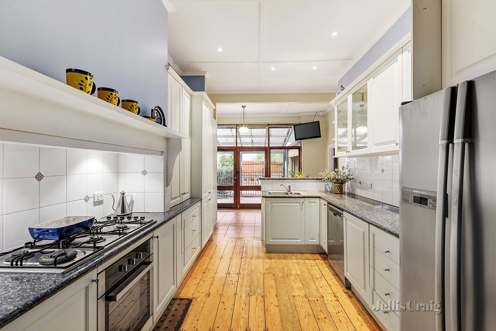 1 Villers Square, Malvern East image 5