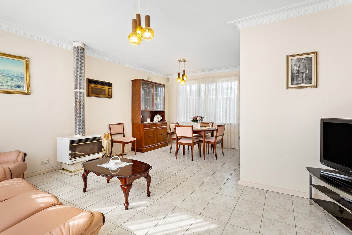 1 Virgillia Street, Blackburn North image 4