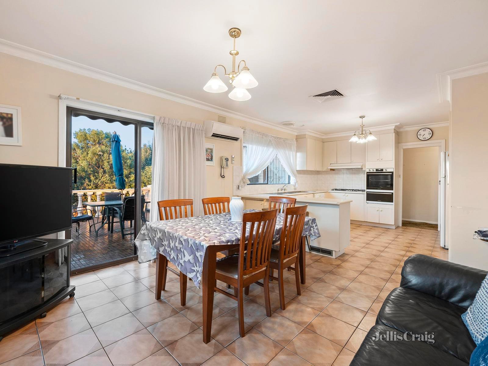 1 Virginia Court, Bulleen image 4