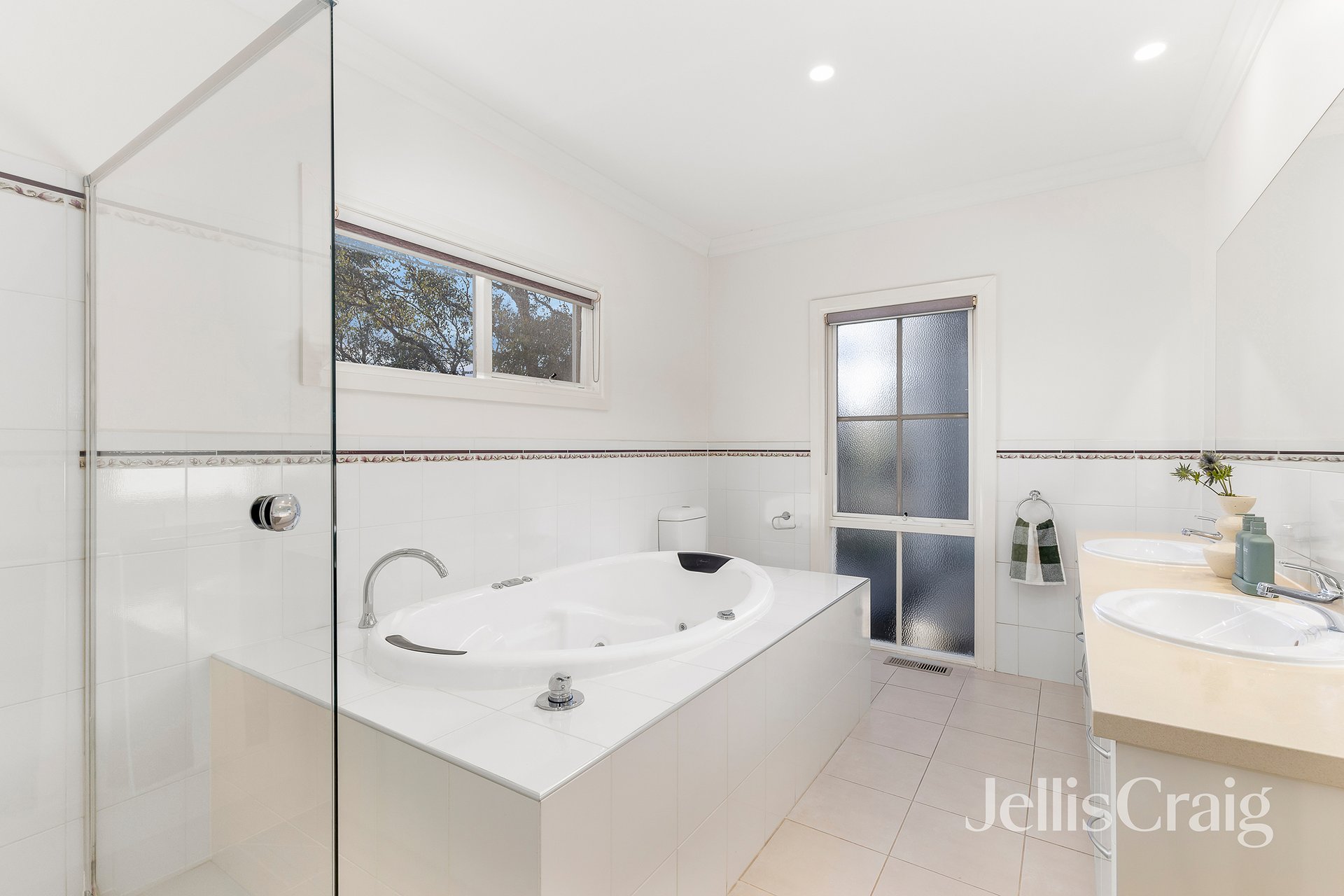 1 Wallaby Court, Plenty image 10
