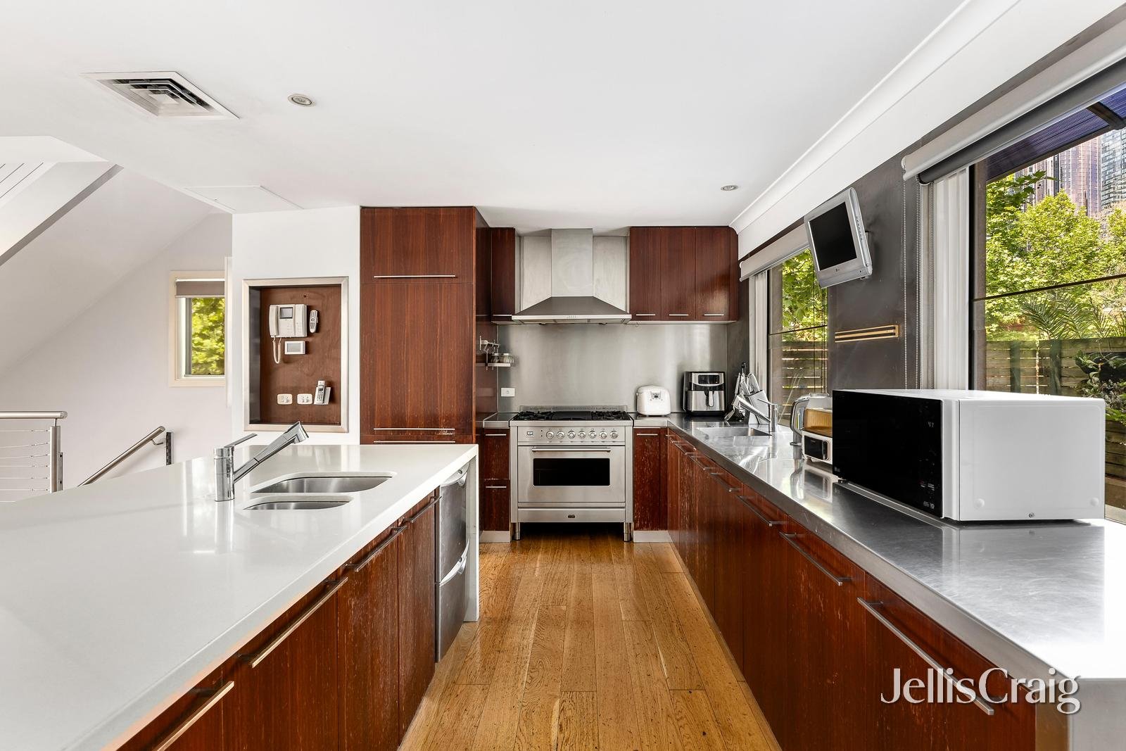 1 Walsh Street, West Melbourne image 4