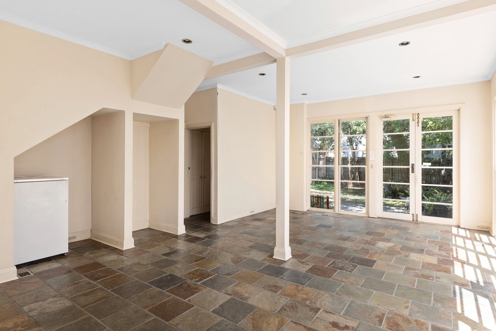 Property Gallery Thumbnail 4