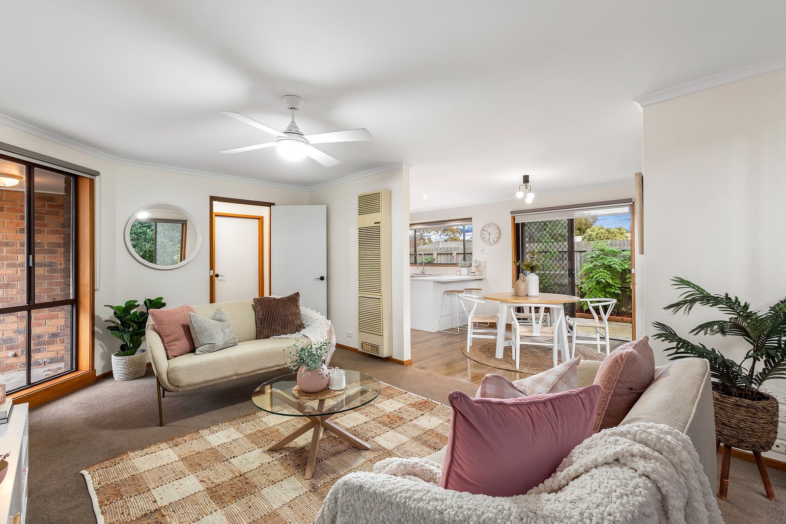 Property Gallery Thumbnail 8