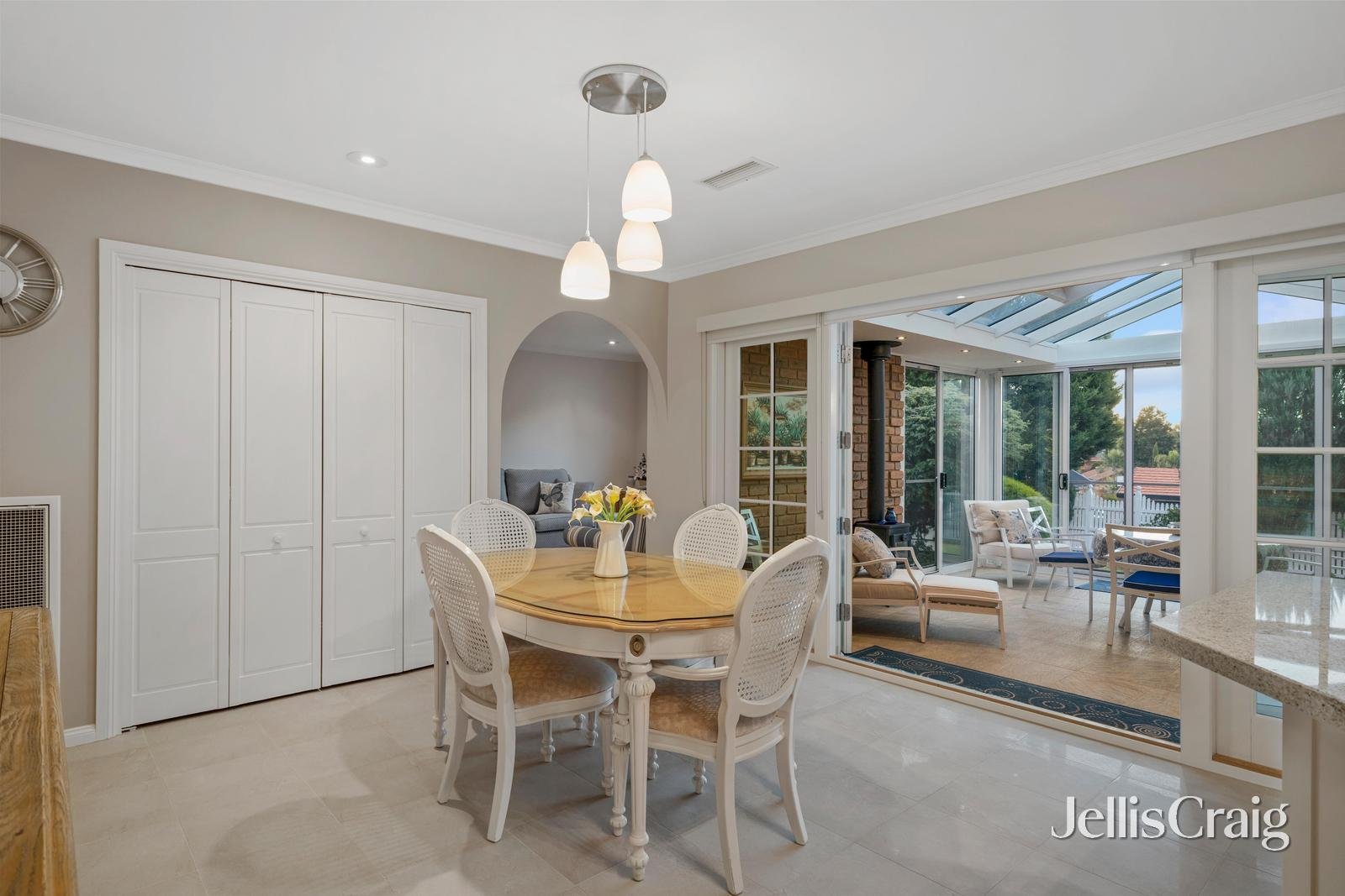 1 Warrick Grove, Templestowe image 5