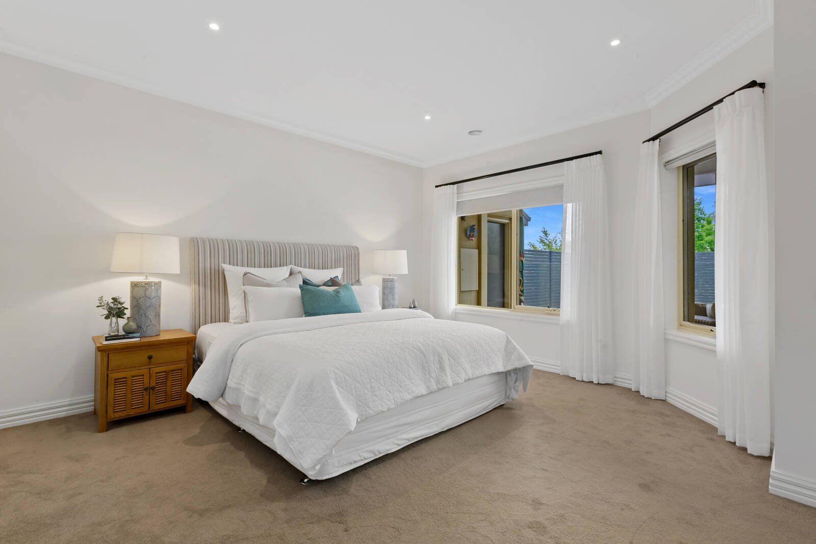 Property Gallery Thumbnail 8
